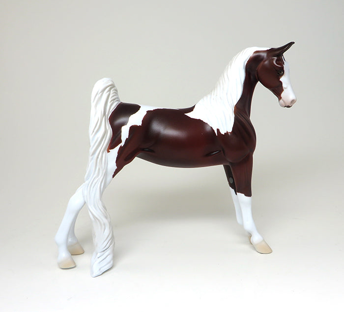 LIMITED EDITION MODEL HORSE