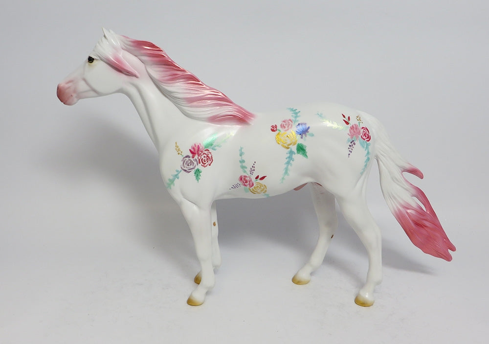 BOHO-DECORATOR SPANISH MUSTANG MODEL HORSE 1/03/18