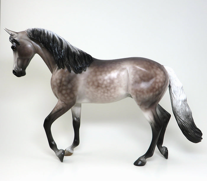 Thoroughbred Model Horse 