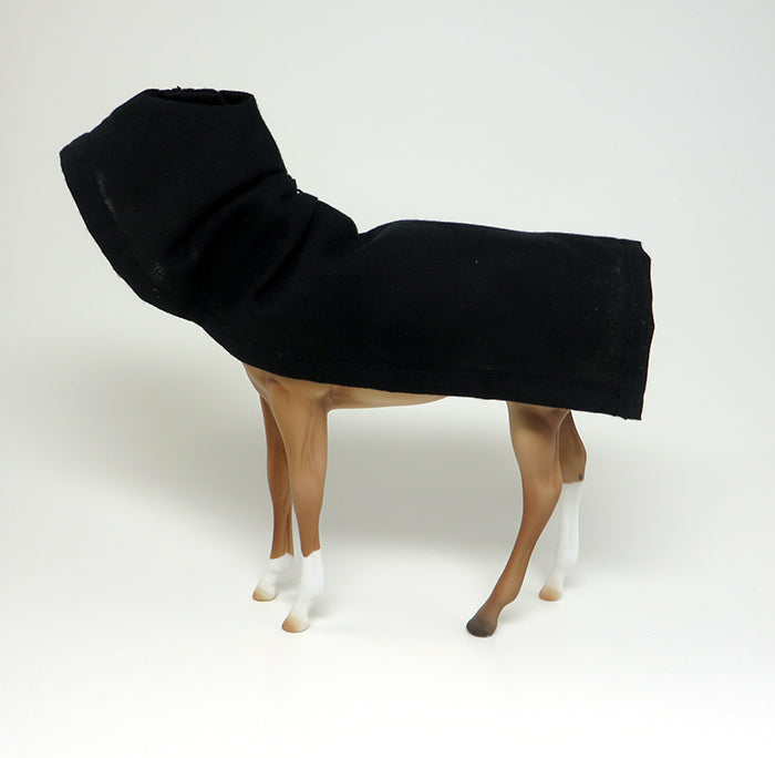 AVANSHEE SHEERIN -  LIGHT CHESTNUT WEANLING MODEL HORSE WITH CAPE