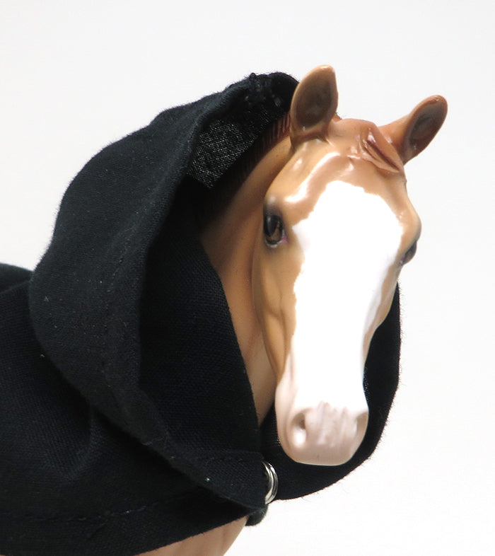 AVANSHEE SHEERIN -  LIGHT CHESTNUT WEANLING MODEL HORSE WITH CAPE