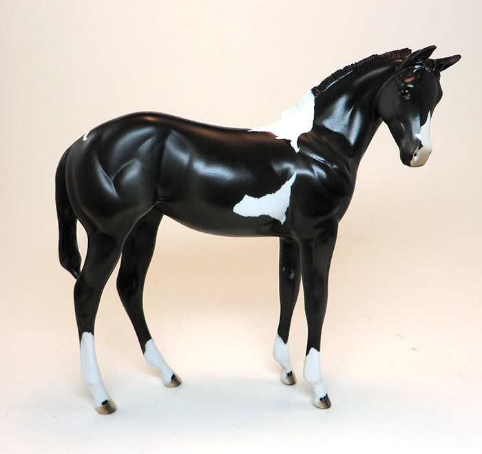 WEANLING MODEL HORSE