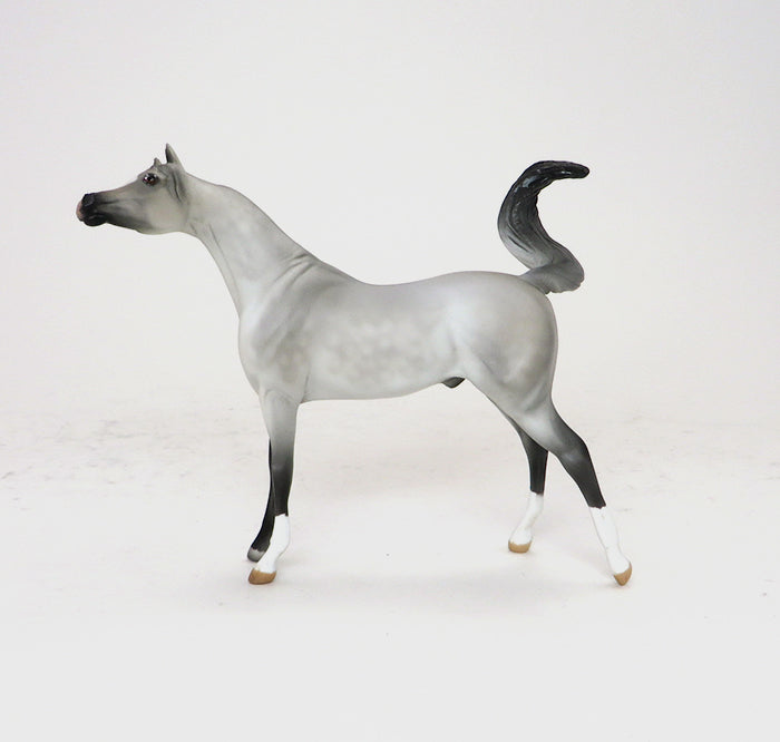 GREY MODEL HORSE 