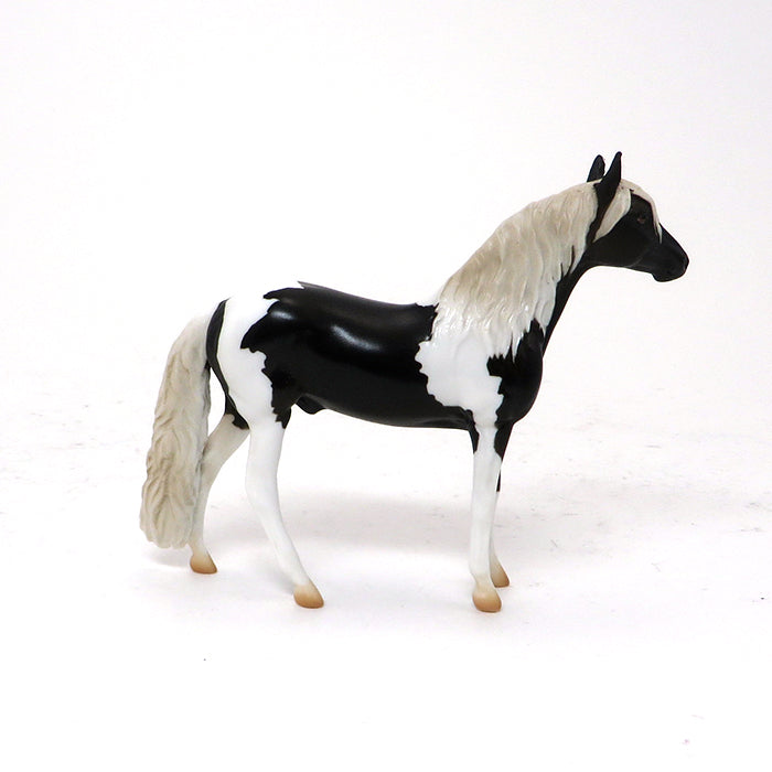 PAINT MODEL HORSE