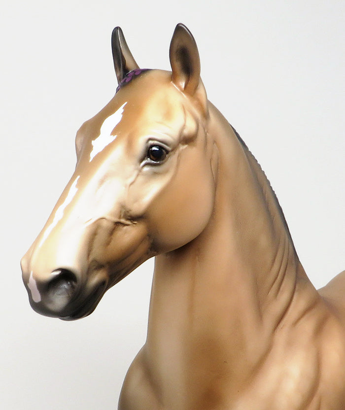 FOSTER - OOAK BUCKSKIN TROTTING DRAFTER MODEL HORSE - 2/5