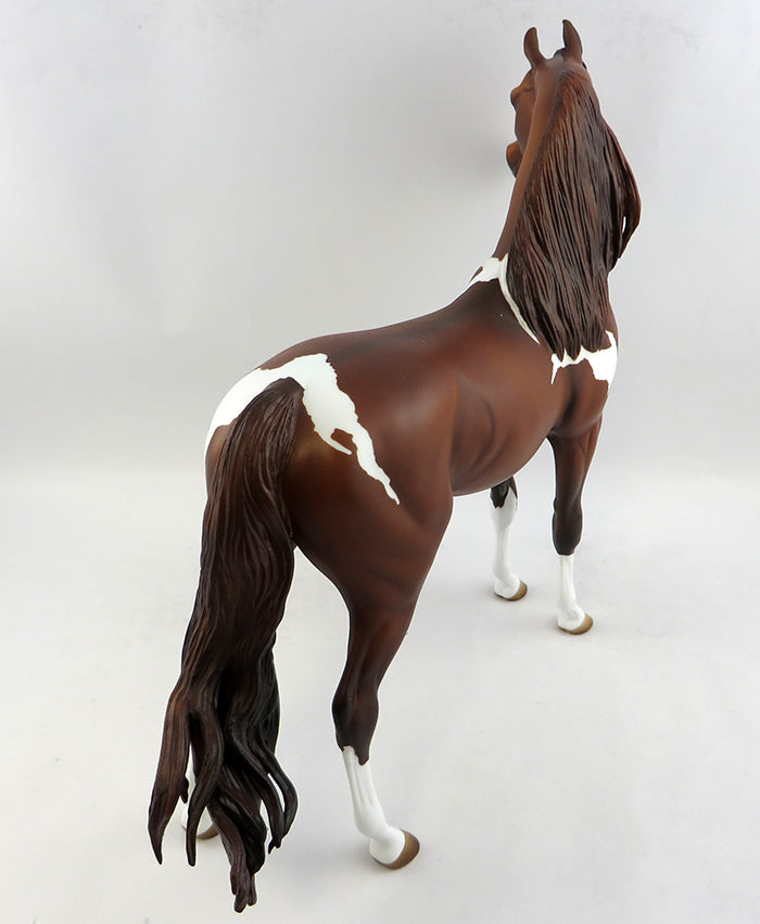 MODEL HORSE