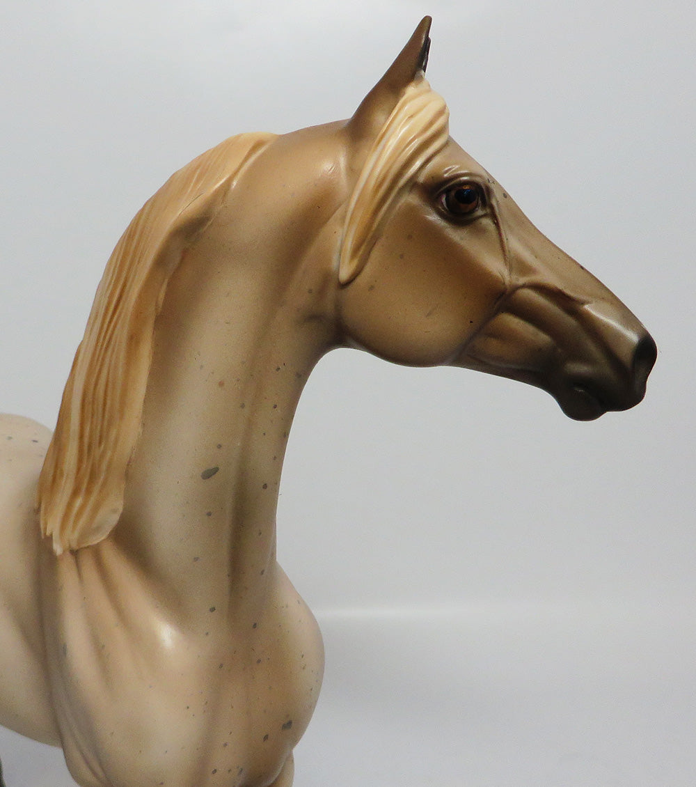 Flaxen Mane &amp; Forelock