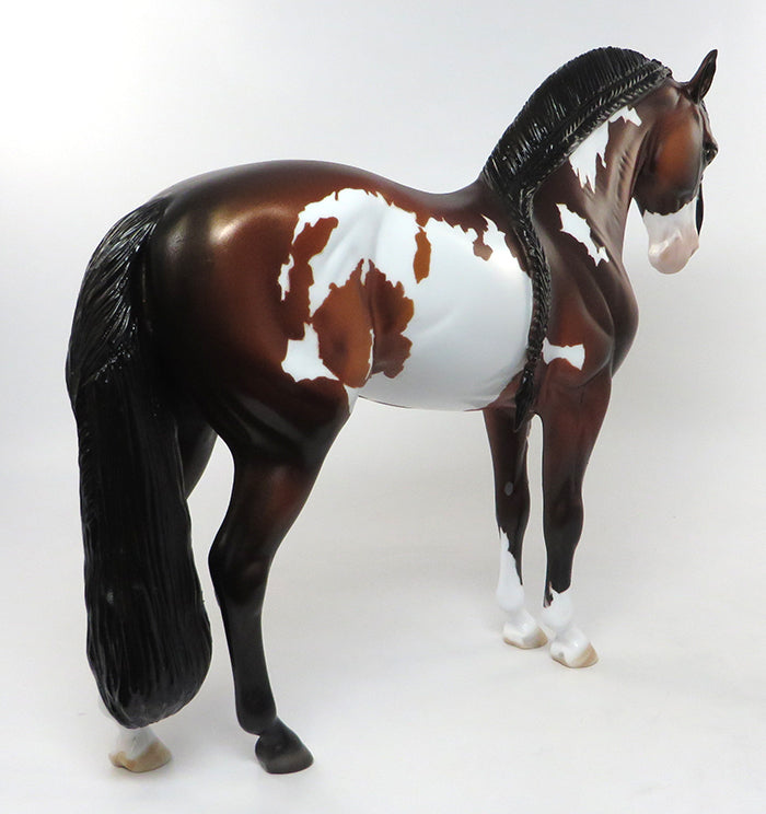 DRACO-OOAK BAY PAINT BRAIDED MANE AND TAIL ANDALUSIAN MODEL HORSE 8/4
