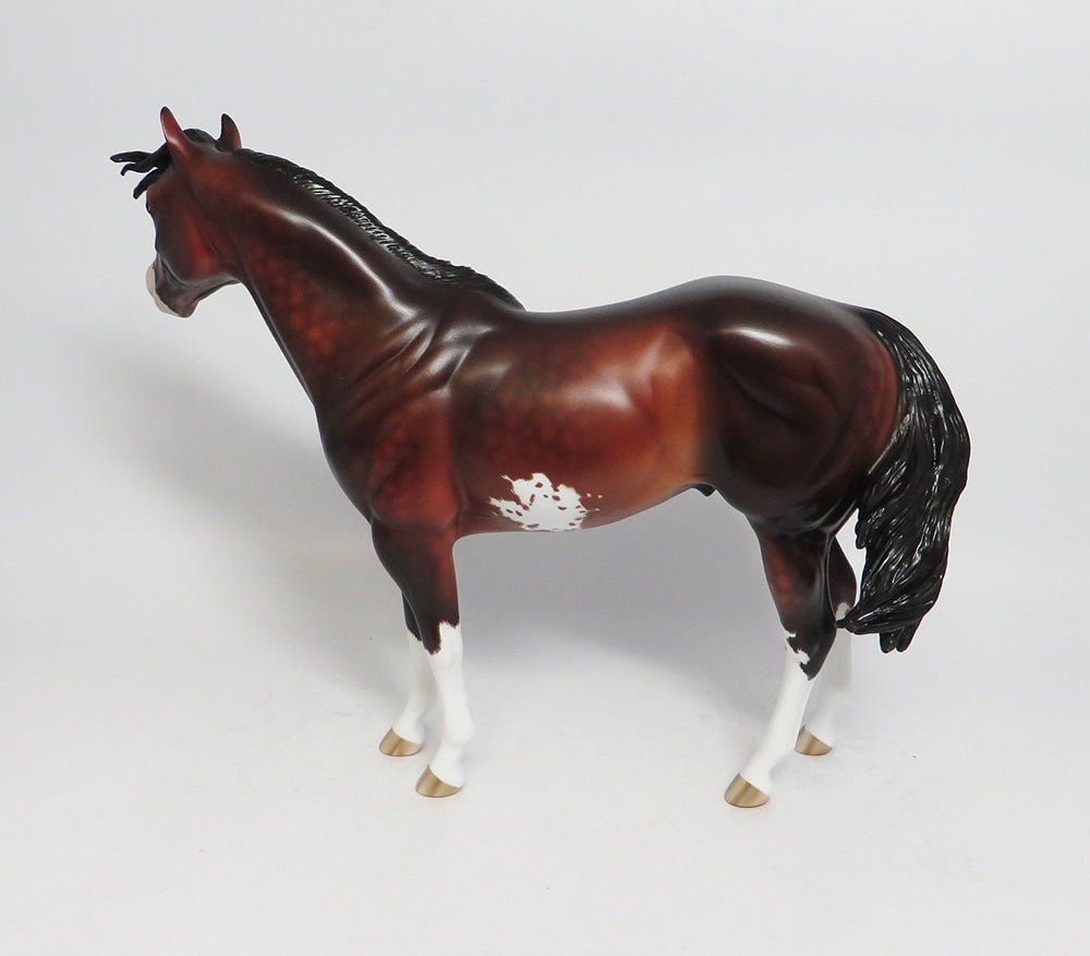 ASPIRE~OOAK STAR DAPPLE ETCHED BAY ISH MODEL HORSE BY SHERYL LEISURE 1/5/18