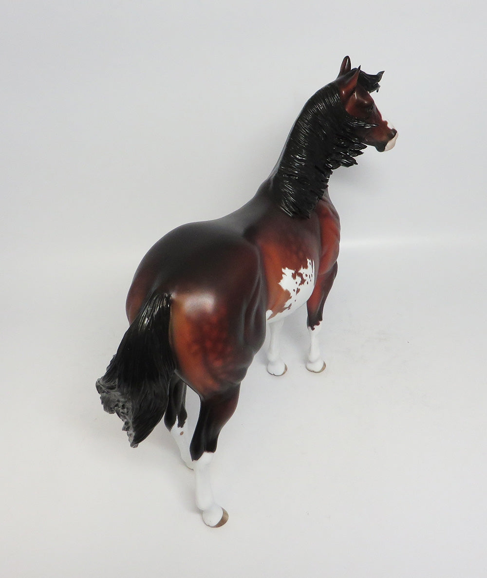 ASPIRE~OOAK STAR DAPPLE ETCHED BAY ISH MODEL HORSE BY SHERYL LEISURE 1/5/18