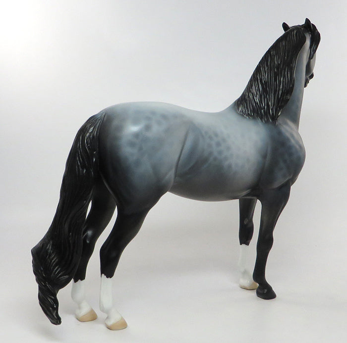 FEARGHAS-OOAK BLUE ROAN MORGAN MODEL HORSE 08/10
