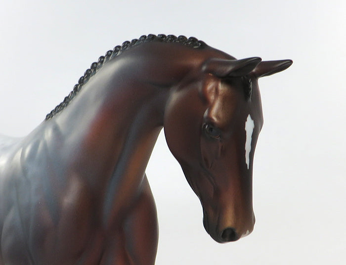 BUTTONS-OOAK REVERSE DAPPLE BAY BRAIDED MANE AND TAIL PONY MODEL HORSE 8/5