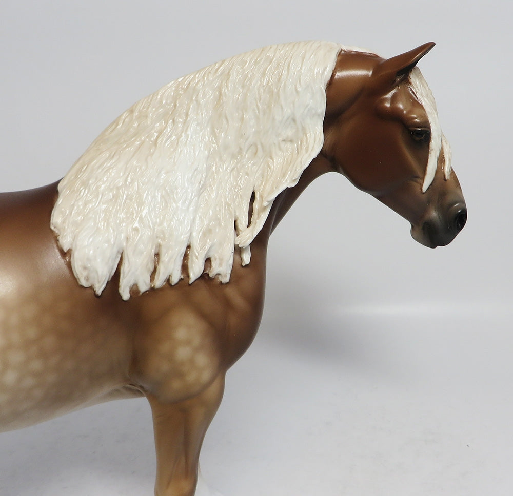 PASSING FANCY-OOAK CREAMY SORREL BUNNY MODEL HORSE BY SHERYL LEISURE 1-5-18