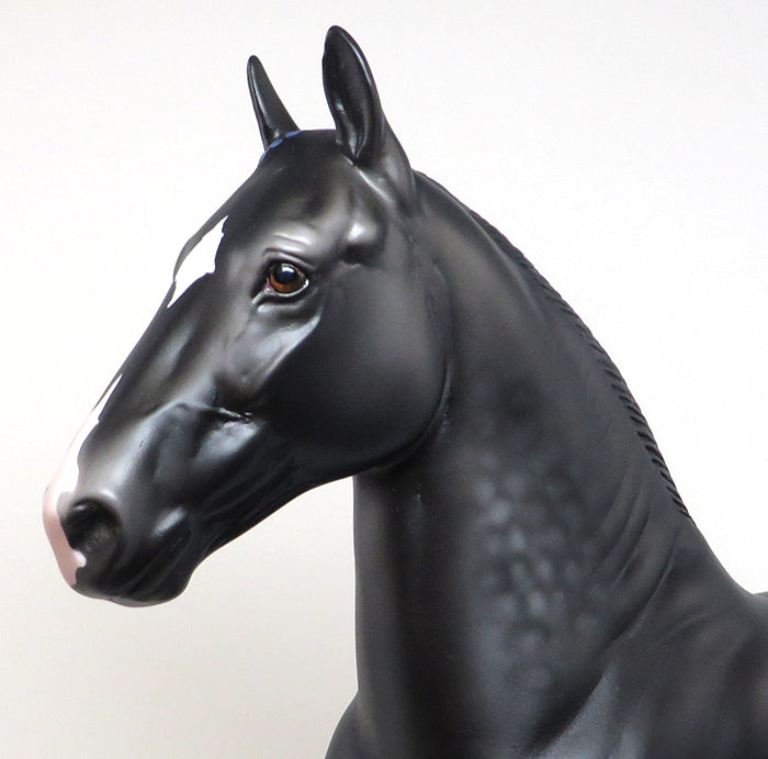 ALAISTAR - OOAK DAPPLE BLACK TROTTING DRAFTER MODEL HORSE - 2/5