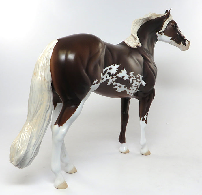 SPIN DOCTOR-OOAK CHESTNUT ISH PAINT MODEL HORSE HORSE 8/4
