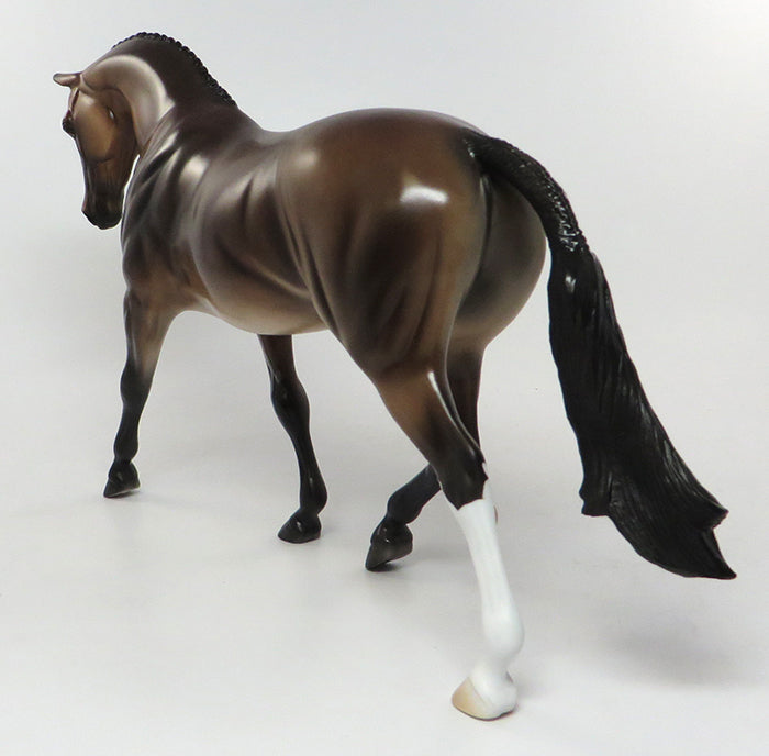 BERNARD-OOAK BAY ENGLISH PONY MODEL HORSE 08/08