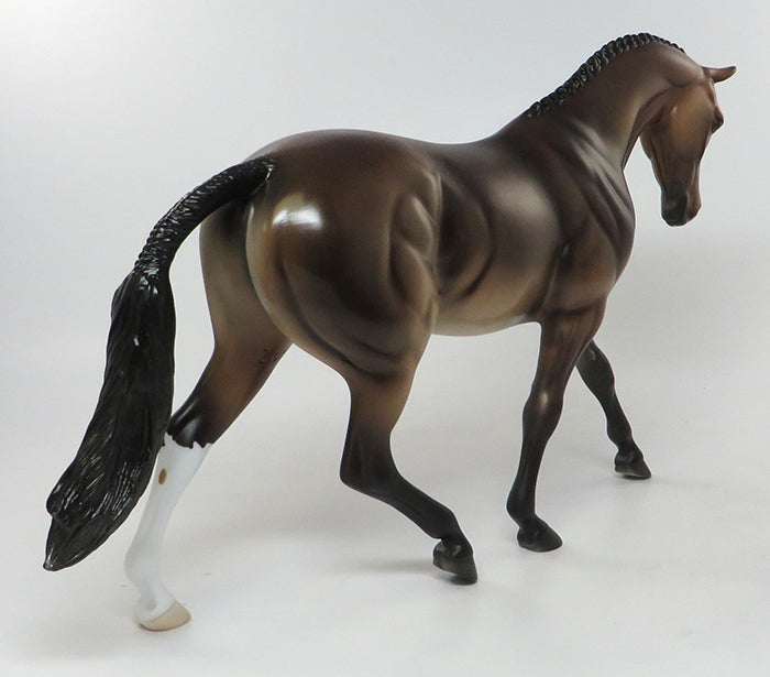 BERNARD-OOAK BAY ENGLISH PONY MODEL HORSE 08/08