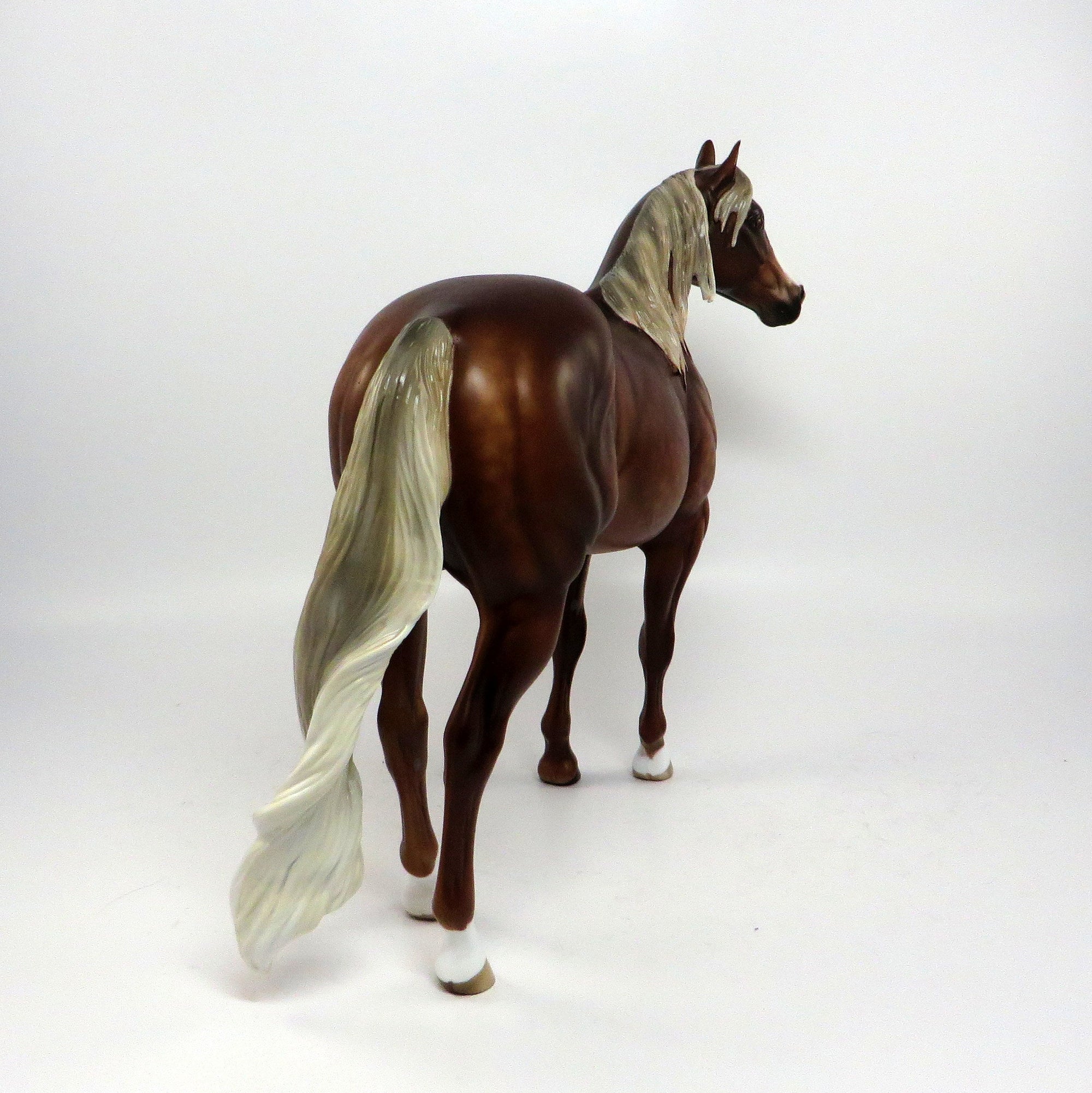 FIGARO~OOAK DAPPLE CHESTNUT ISH MODEL HORSE BY SHERYL LEISURE  6/16/17
