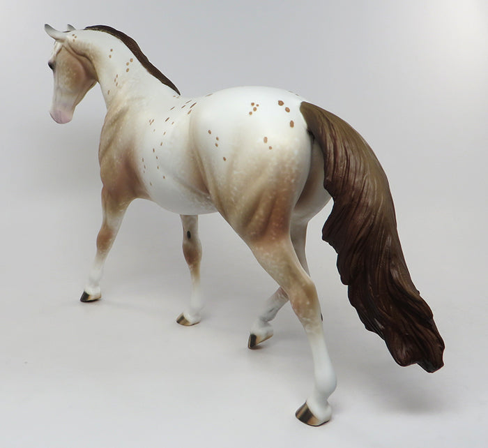 ROANY-OOAK APPALOOSA PONY PAINTED BY ALLEN KATT 08/05