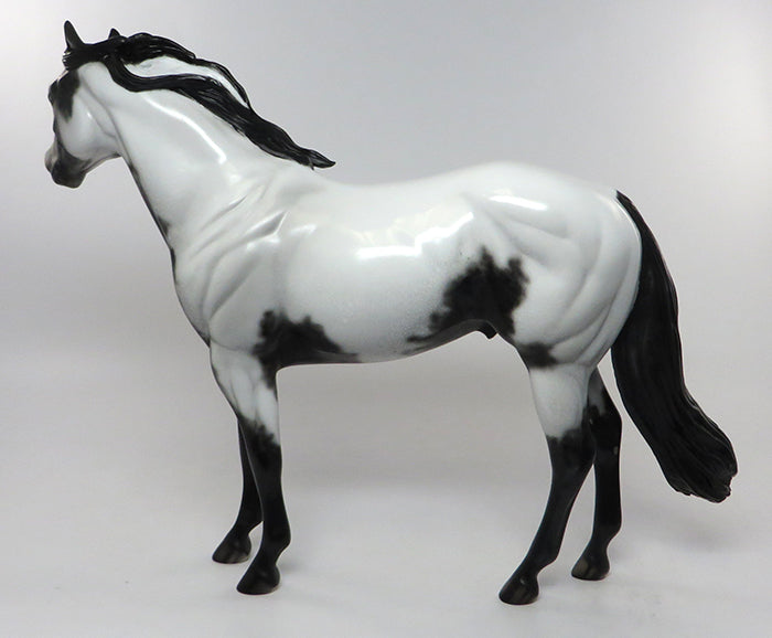 HEMI-OOAK SABINO ISH MODEL HORSE 8/5