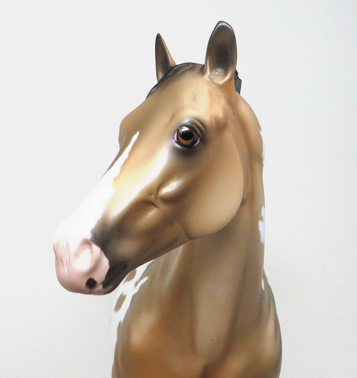  ISH MODEL HORSE