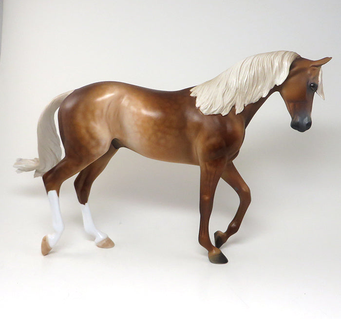 Thoroughbred Model Horse 