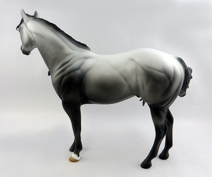 GUNTHER-OOAK DAPPLE GREY ISH MODEL HORSE 1/13