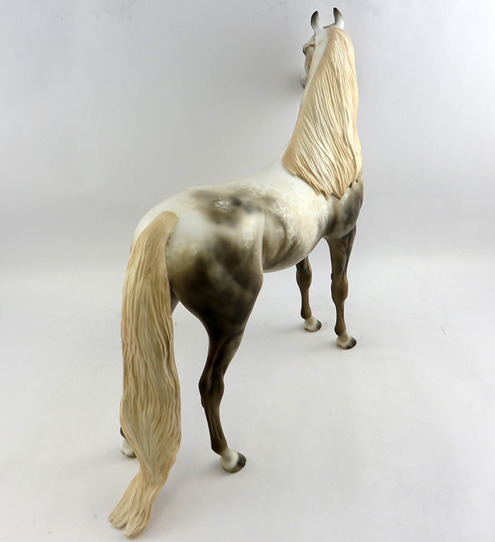 GAME OF THRONES-OOAK DAPPLE CHESTNUT ARABIAN MODEL HORSE BY AL 1/13