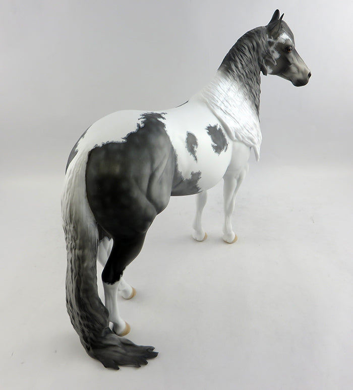 IT&#39;S ALL ABOUT THE BASS-OOAK DAPPLE GREY MAPPED PAINT ISH MODEL HORSE 1/13