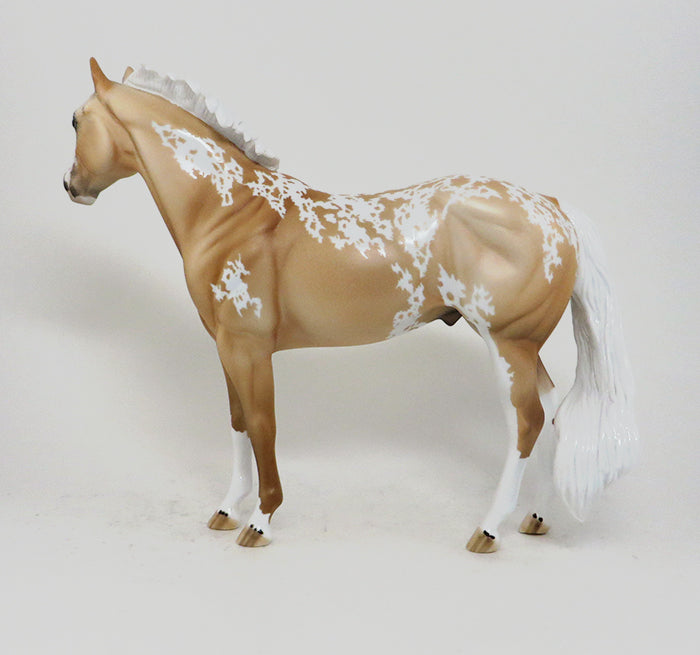AZTEC EAGLE - OOAK PALOMINO ISH MODEL HORSE - 10/23