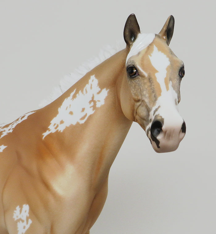 AZTEC EAGLE - OOAK PALOMINO ISH MODEL HORSE - 10/23