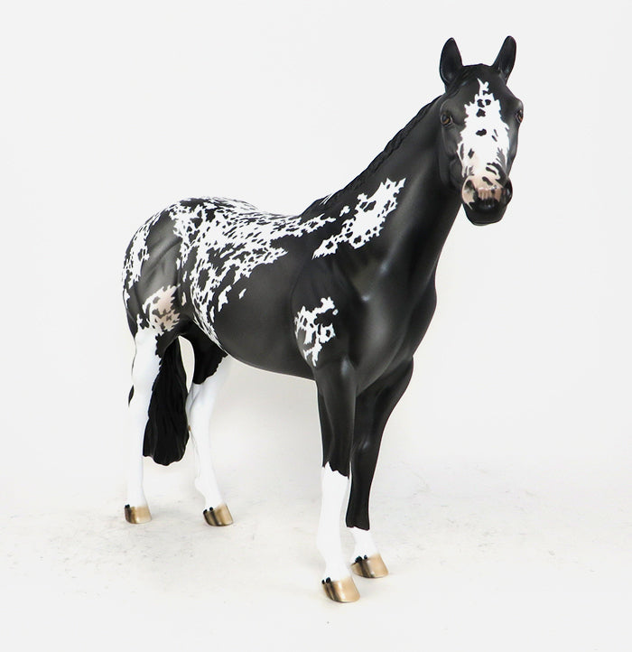 HARRIS - OOAK GREY PAINT ISH -10/23