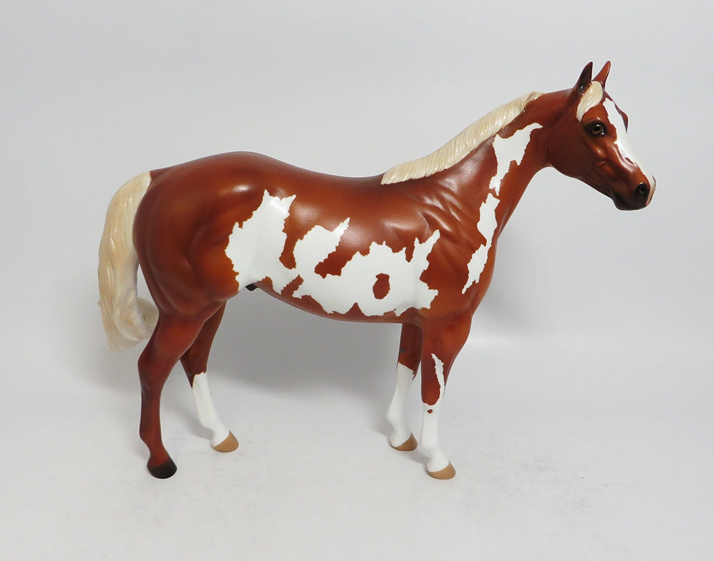 ONE MORE TIME-OOAK SORREL OVERO ISH MODEL HORSE EQUINE AFFAIRE 2018