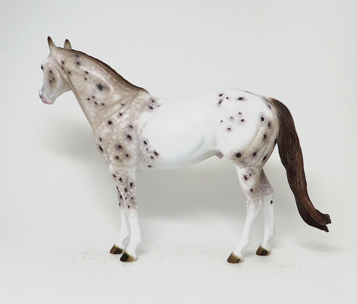 ISH MODEL HORSE