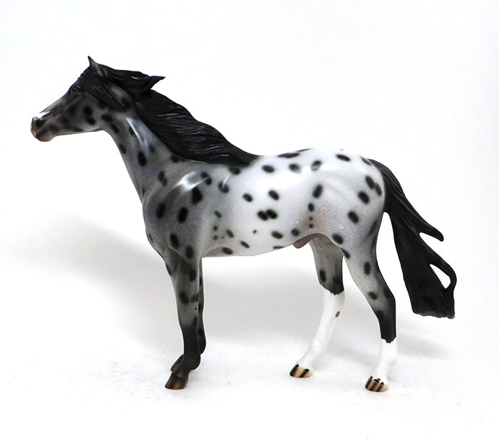 SPANISH MUSTANG MODEL HORSE