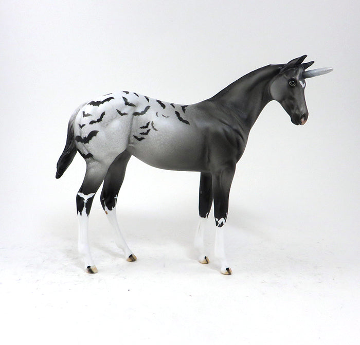 DECORATOR MODEL HORSE