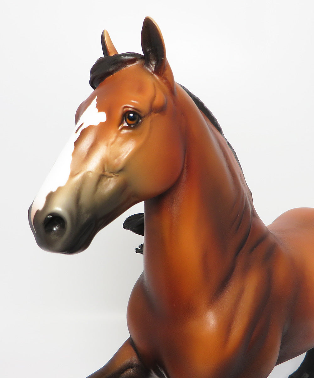 HOOVER-OOAK DAPPLE BAY TROTTING DRAFTER MODEL HORSE EQ 2017