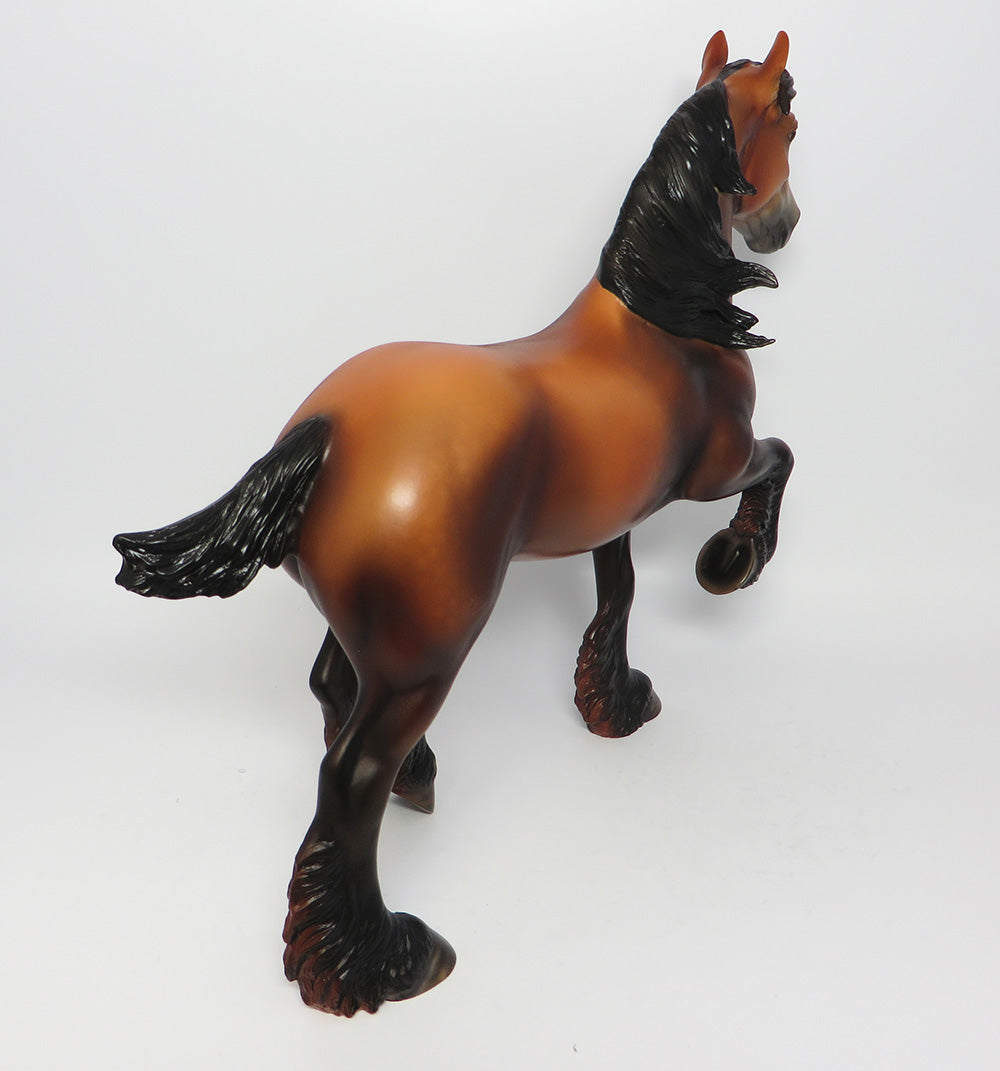 HOOVER-OOAK DAPPLE BAY TROTTING DRAFTER MODEL HORSE EQ 2017