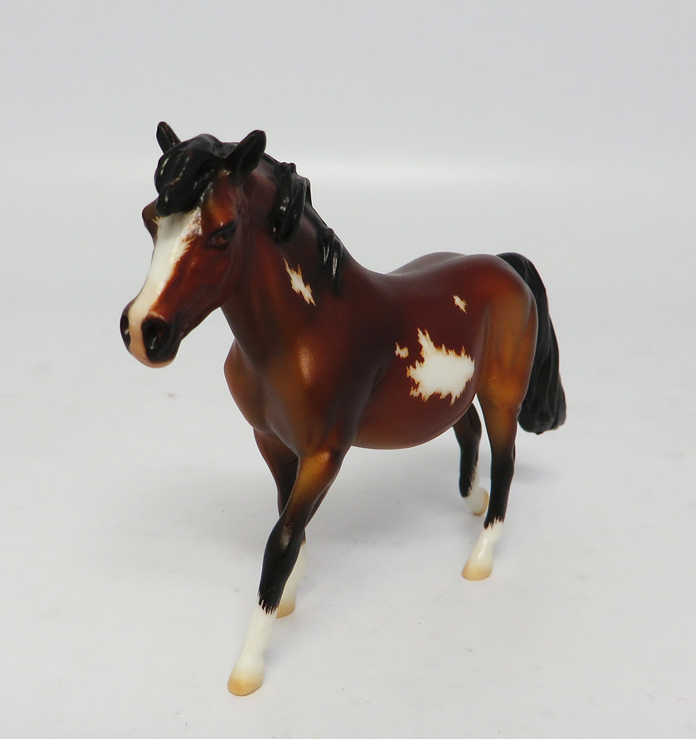 FRENCH FRY-OOAK PONY BAY ETCHED PAINT MODEL HORSE EQ 2017