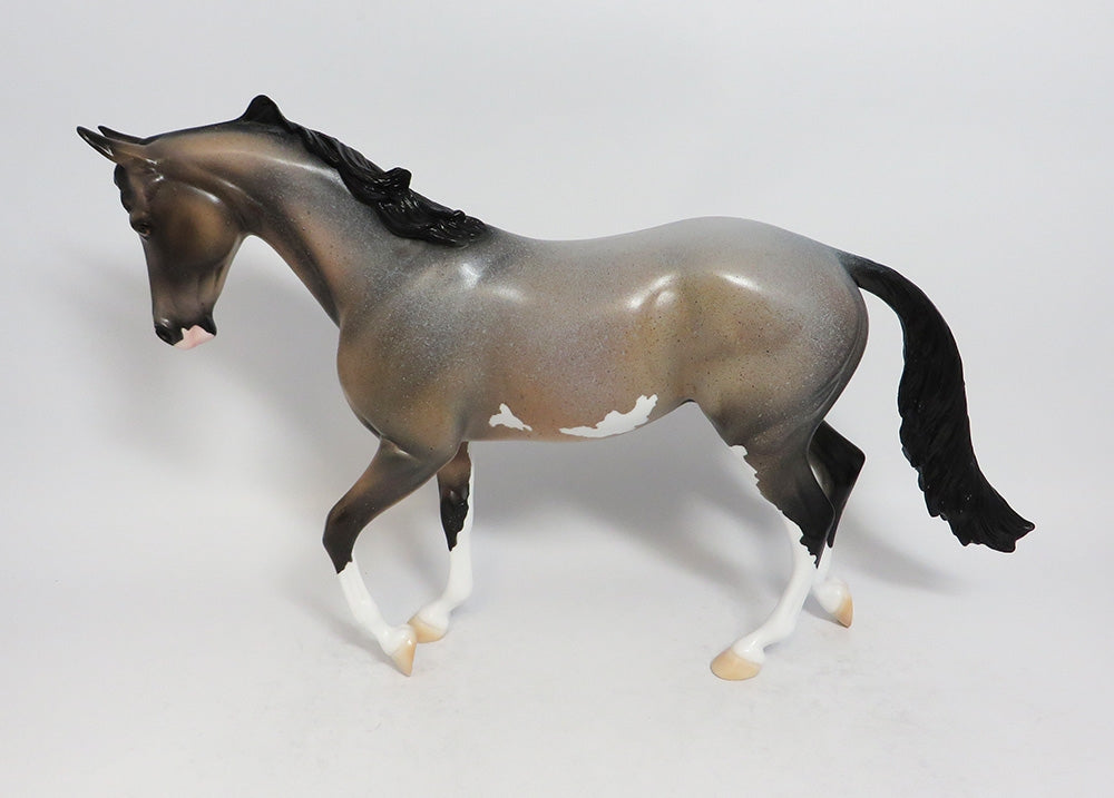 HANSON-LE-4 ROAN PAINT THOROUGHBRED MODEL HORSE BY DAWN QUICK SUPER BOWL 2018