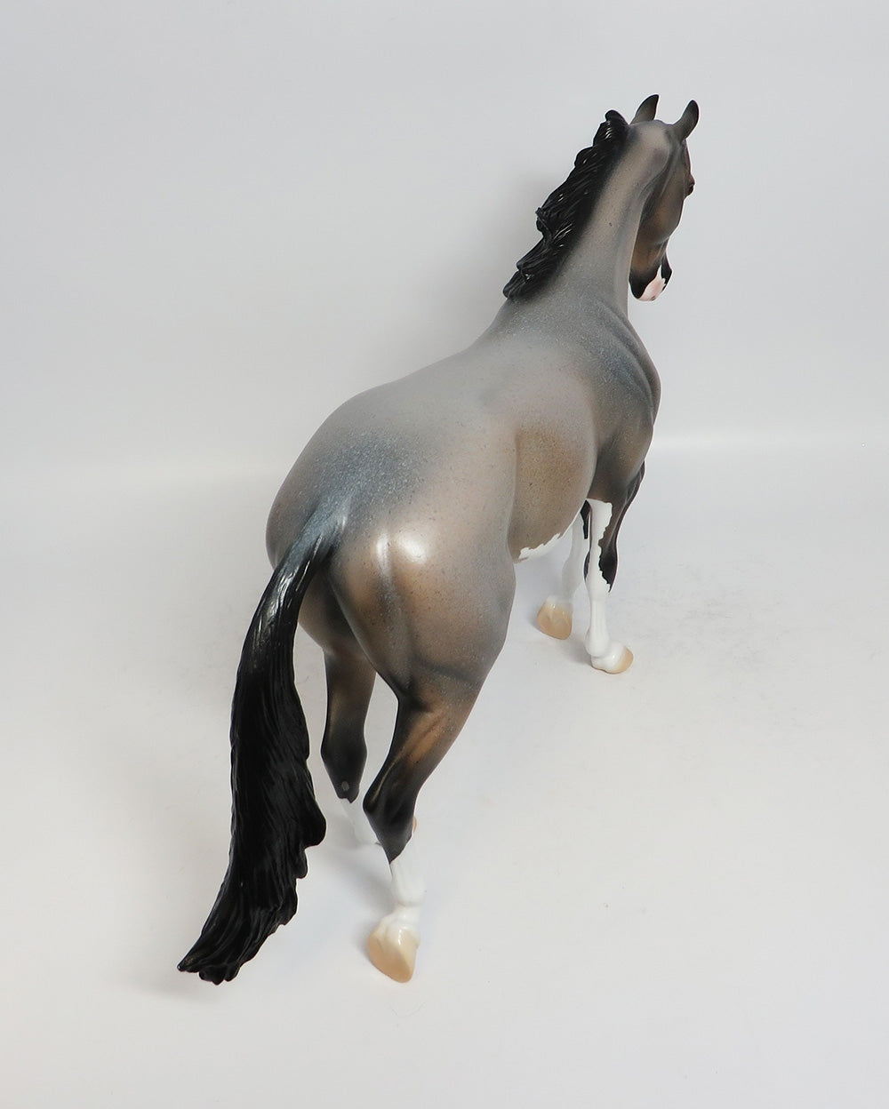 HANSON-LE-4 ROAN PAINT THOROUGHBRED MODEL HORSE BY DAWN QUICK SUPER BOWL 2018