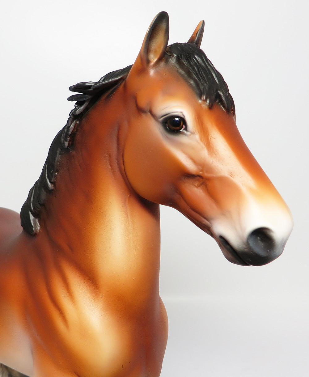 GATEWAY-OOAK PENGRE TROTTING DRAFTER MODEL HORSE