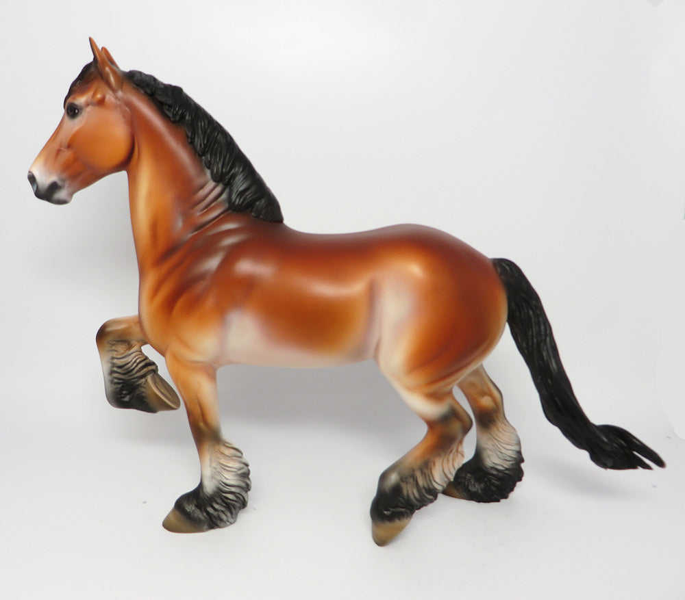 GATEWAY-OOAK PENGRE TROTTING DRAFTER MODEL HORSE