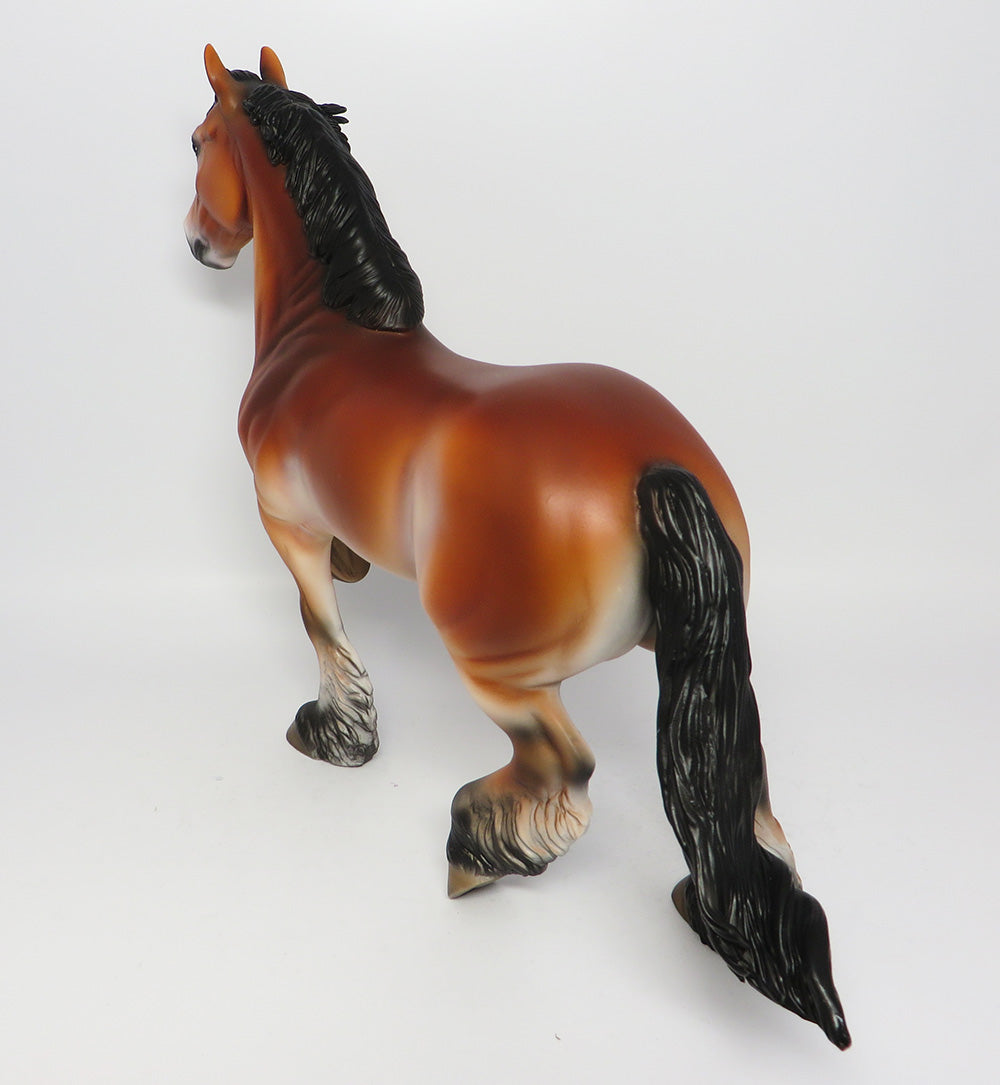 GATEWAY-OOAK PENGRE TROTTING DRAFTER MODEL HORSE