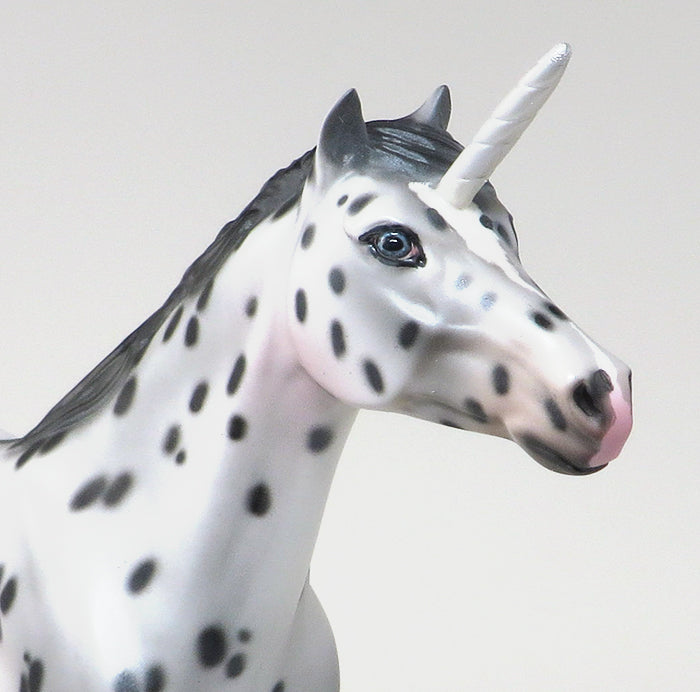 APPALOOSA MODEL HORSE