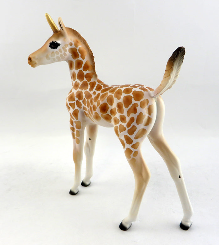 GABBY-OOAK GIRAFFE UNICORN FOAL MODEL HORSE BY DAWN QUICK 1/20