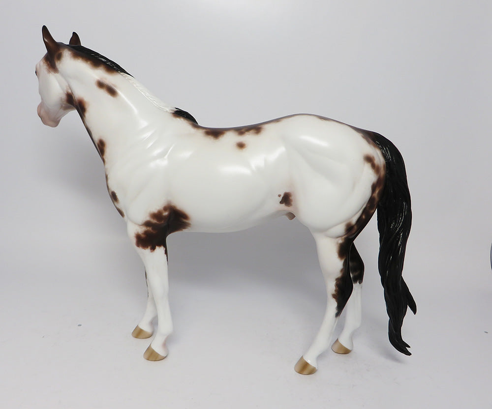 VERSION OF ME-OOAK BAY FRAMED OVERO MODEL HORSE PAINTED BY SHERYL LEISURE 6/27/17