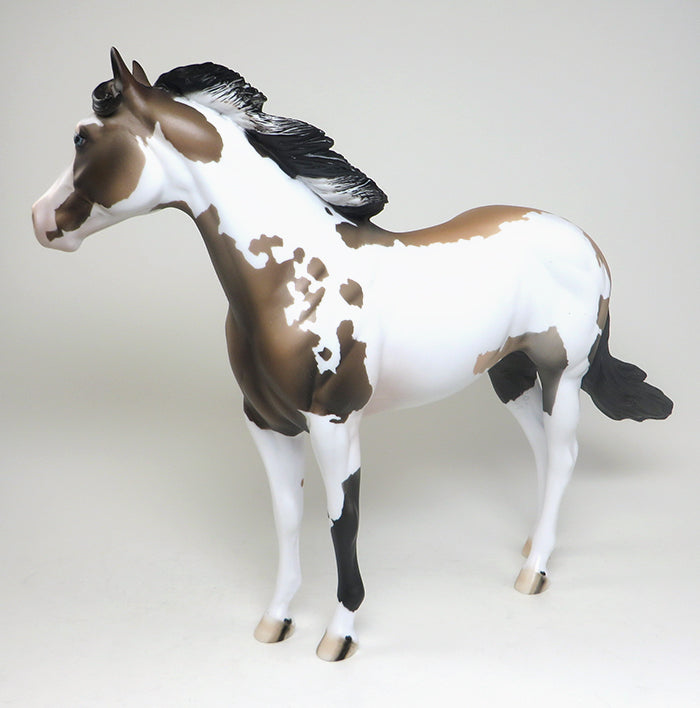 PAINT MODEL HORSE