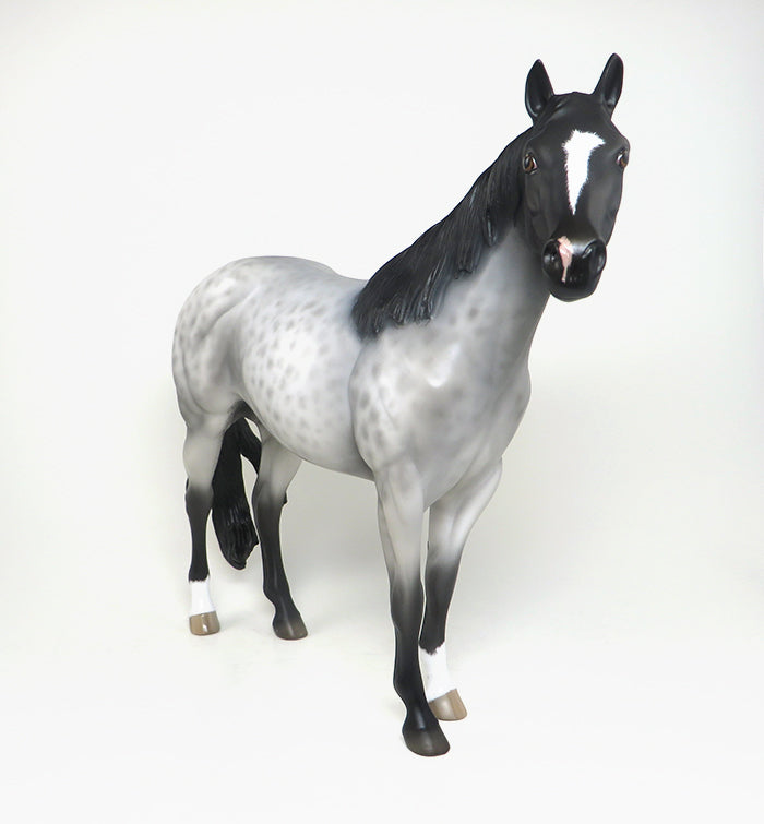 SHERYL LEISURE Model Horse