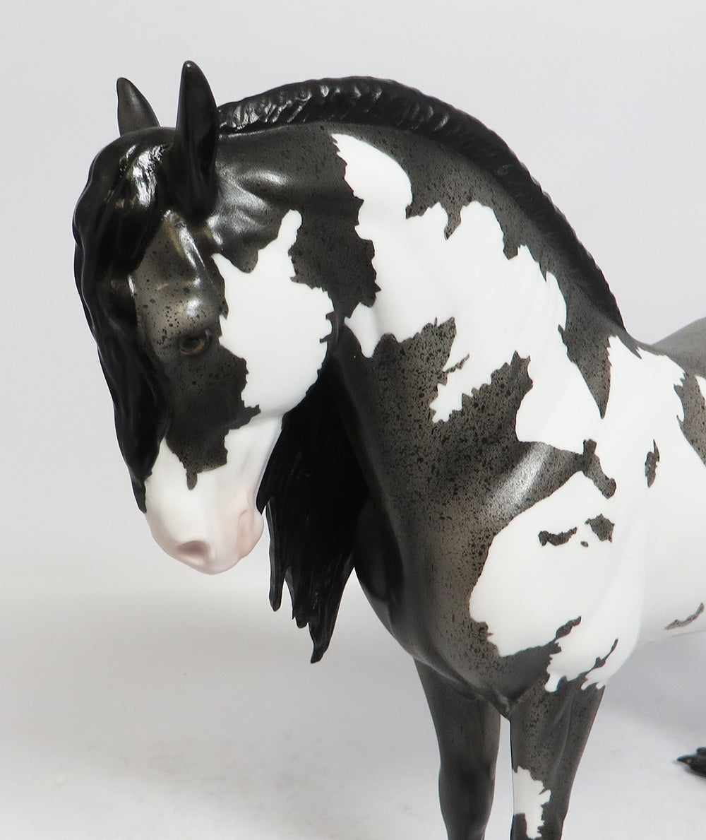 KASE-LE-5 BLUE ROAN PAINT ANDULSAIN MODEL HORSE SUPER BOWL SALE 2018